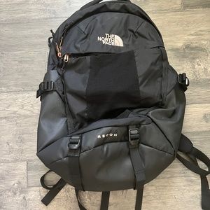 North Face Women’s Recon Backpack Like New